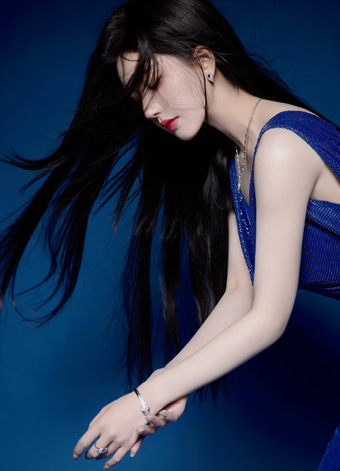 - 子夜电影主题春节版V电子pg子夜电影